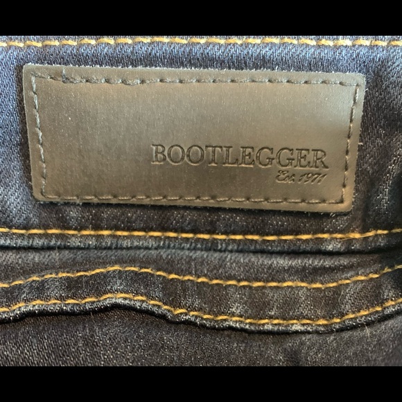 Bootlegger Jeans - Dark Wash - Picture 6 of 6